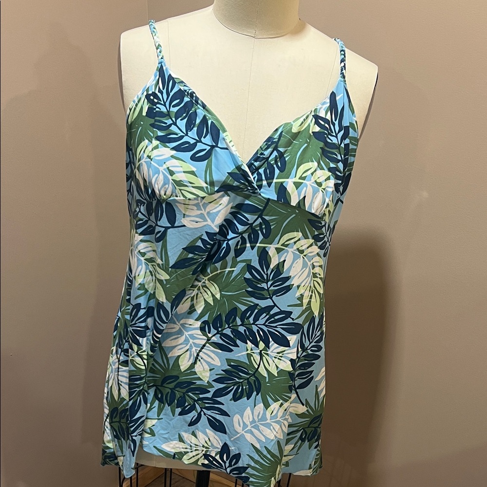 Leaf Print racer back chemise 3x